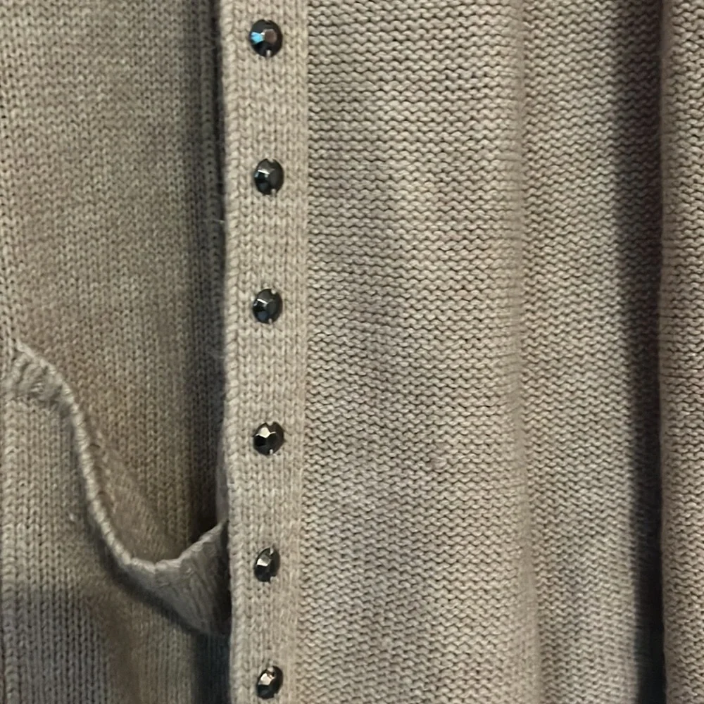 Sweater - Picture 2 of 4